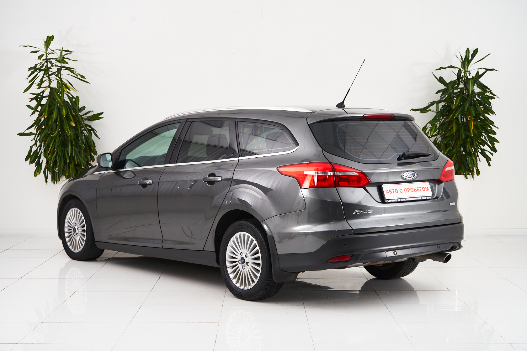 2015 Ford Focus III №5365600, Серый, 669000 рублей - вид 4