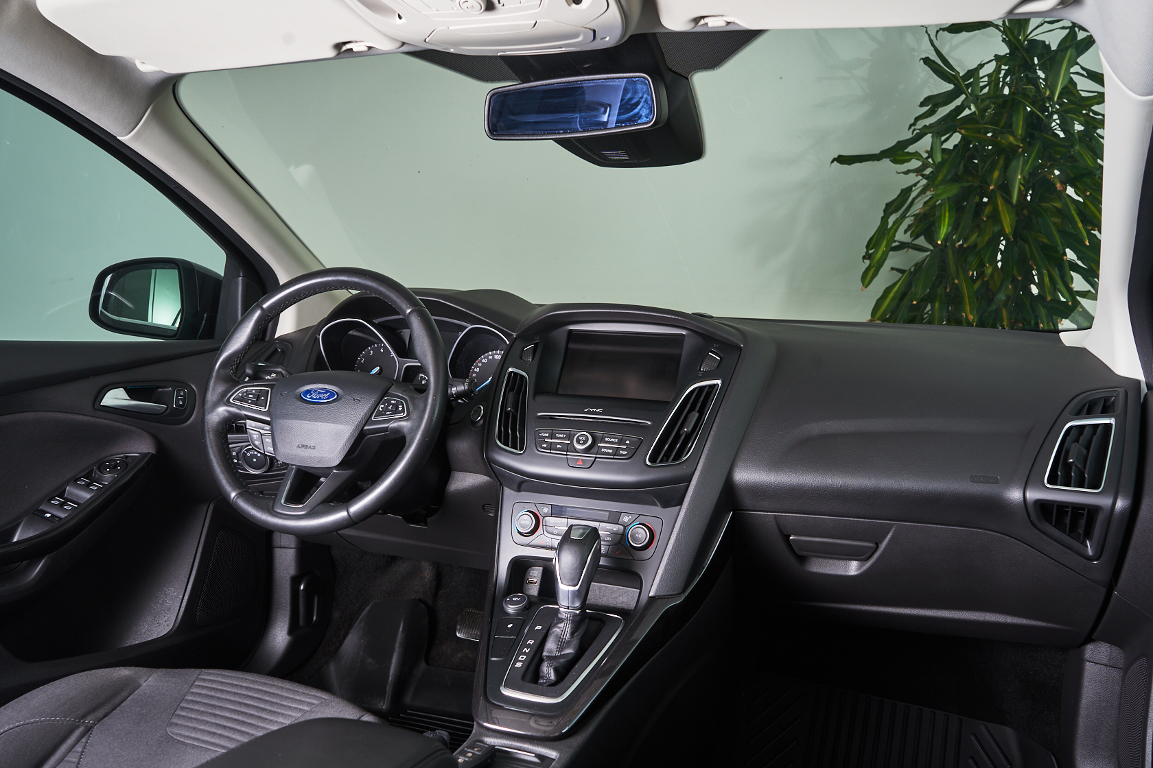 2015 Ford Focus III №5365600, Серый, 669000 рублей - вид 8