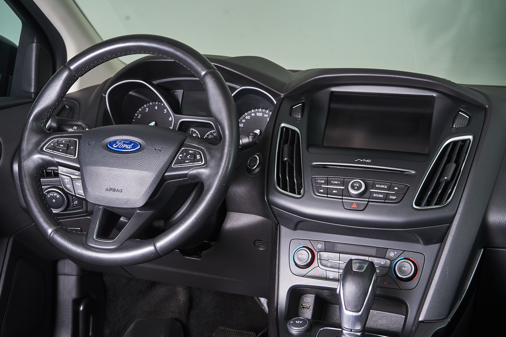 2015 Ford Focus III №5365600, Серый, 669000 рублей - вид 9