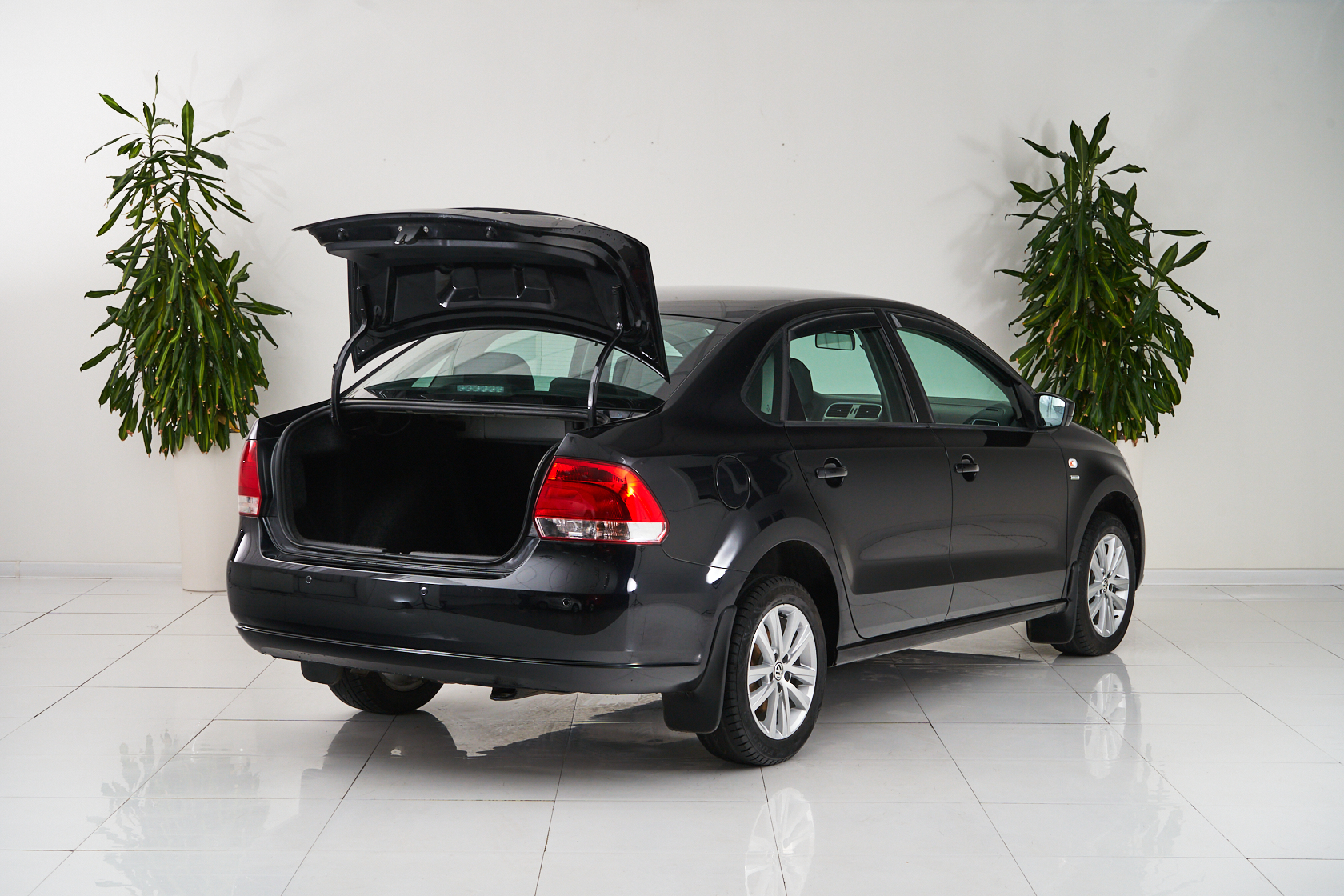 2013 Volkswagen Polo V №5429902, Черный, 409000 рублей - вид 6