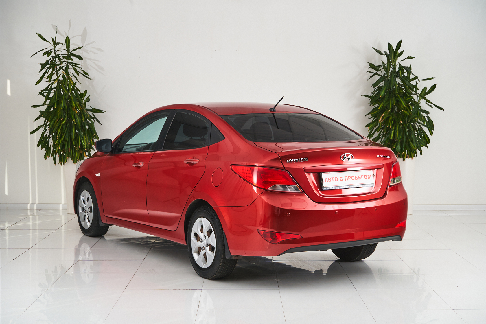 2014 Hyundai Solaris I, Красный - вид 4