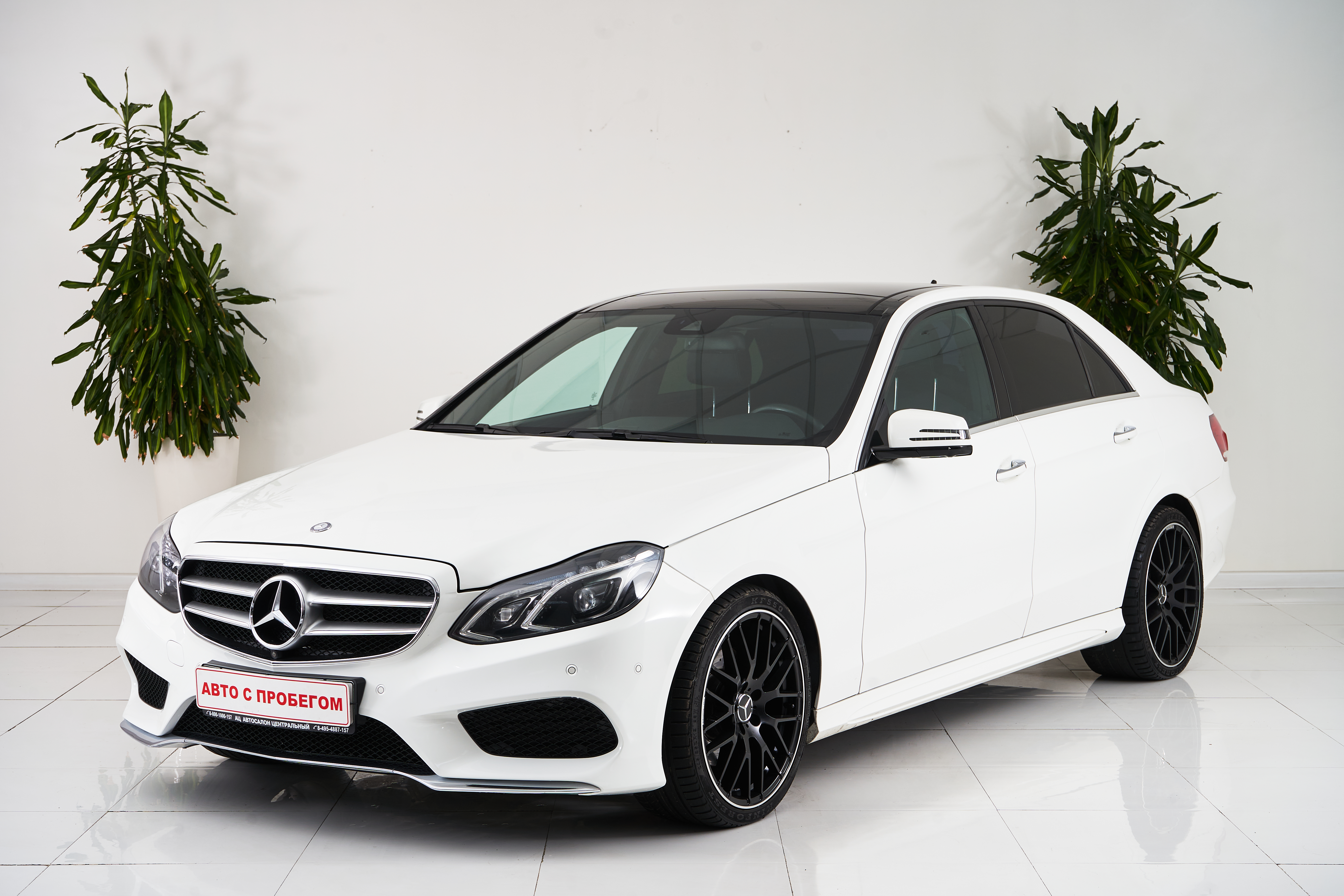 2014 Mercedes-Benz E-Класс IV, Белый - вид 1