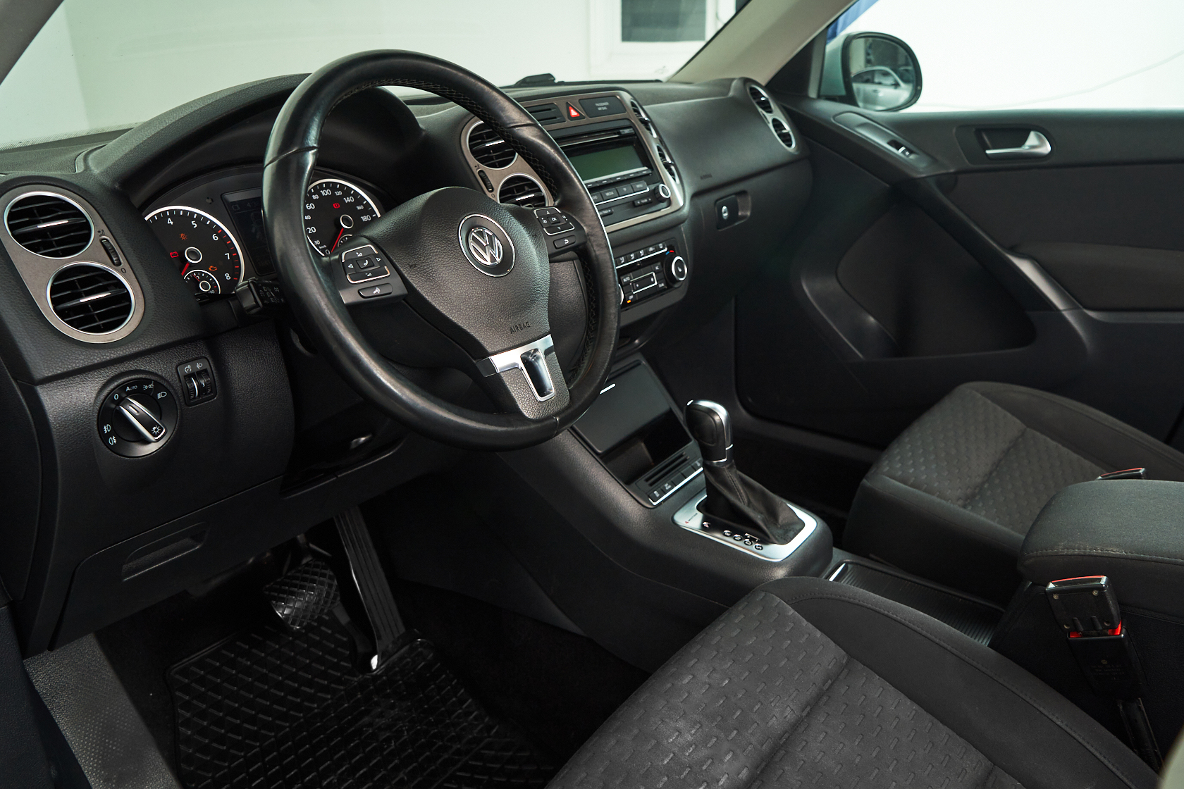 2011 Volkswagen Tiguan I, Серый - вид 9
