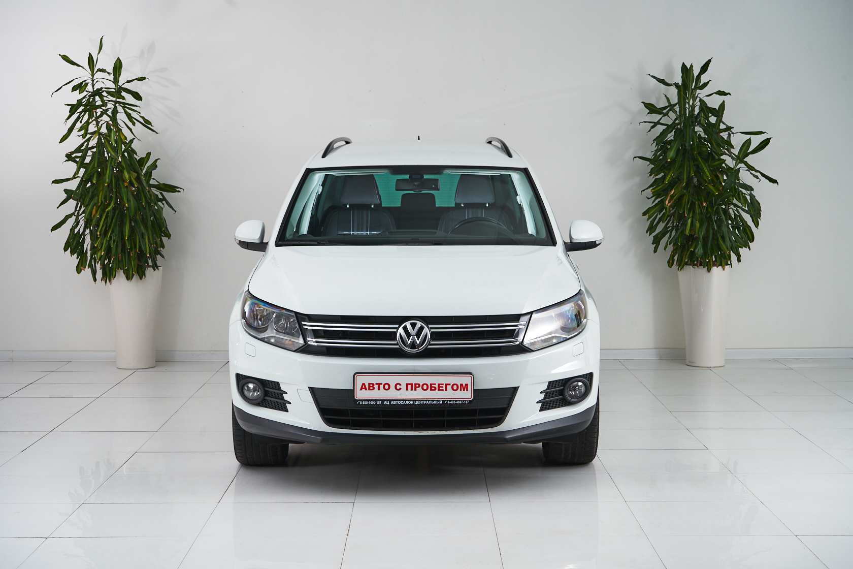 2016 Volkswagen Tiguan I Рестайлинг, Белый - вид 2