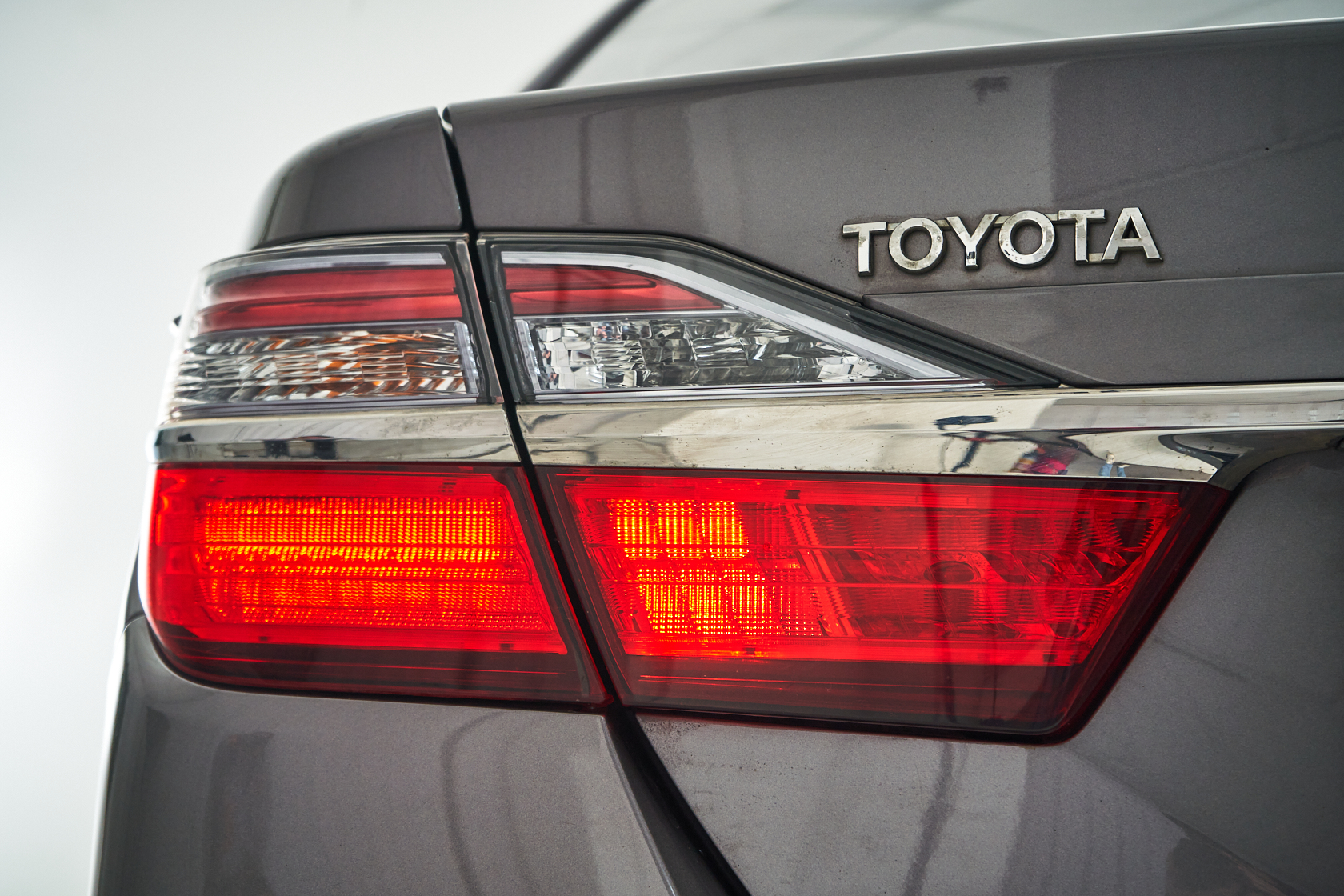 2015 Toyota Camry VII Рестайлинг, Серый - вид 14