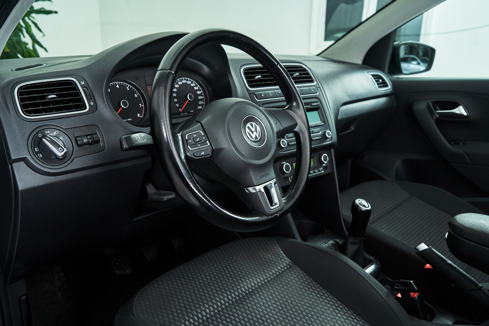 2011 Volkswagen Polo V №5788093, Черный, 439000 рублей - вид 9