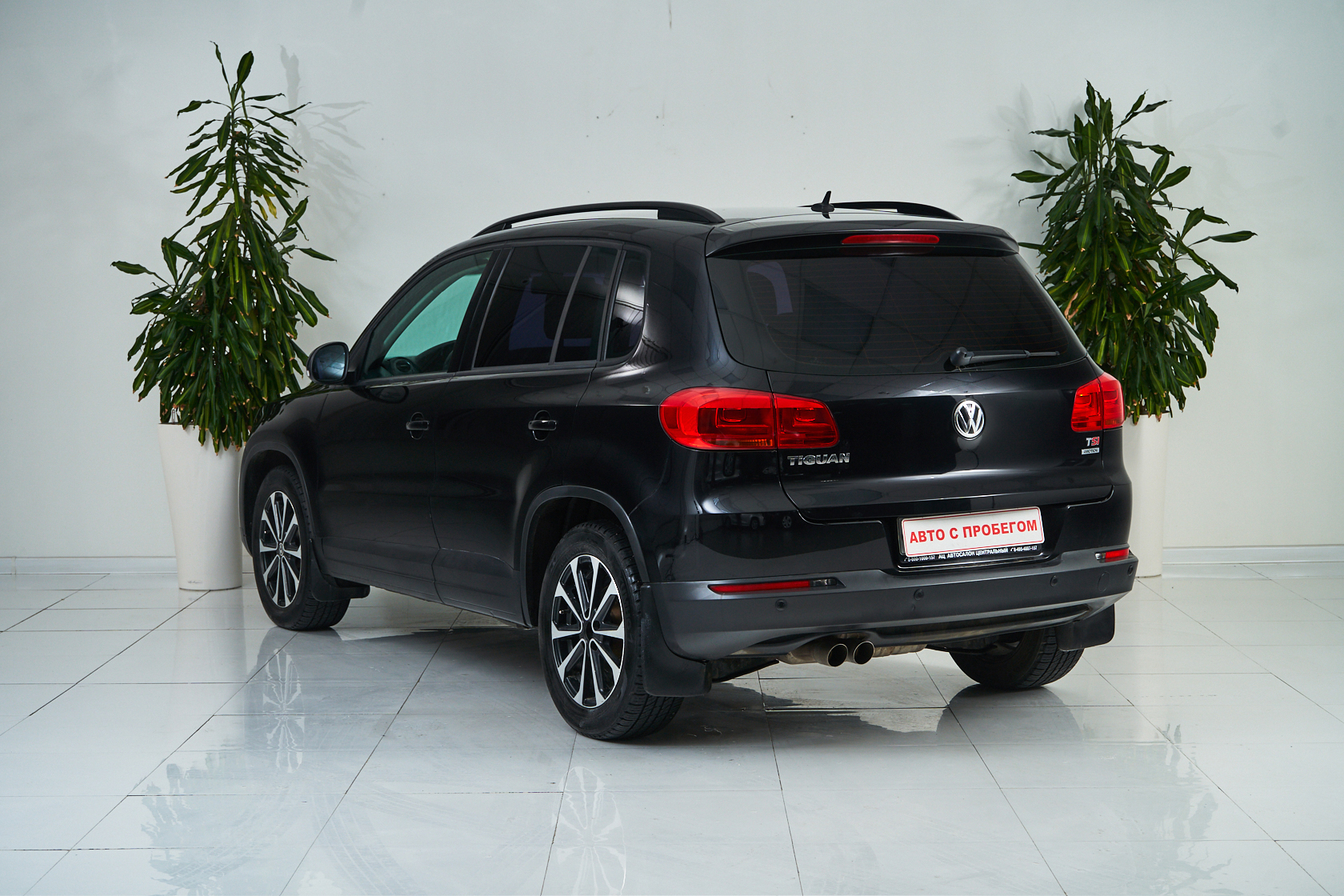 2012 Volkswagen Tiguan I Рестайлинг №5789365, Черный, 729000 рублей - вид 4