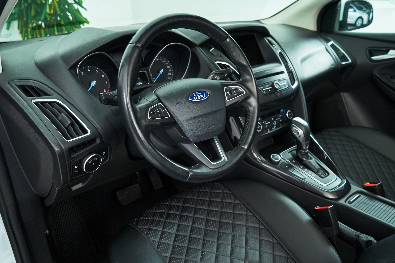 2016 Ford Focus III Рестайлинг №5877230, Белый, 749000 рублей - вид 9