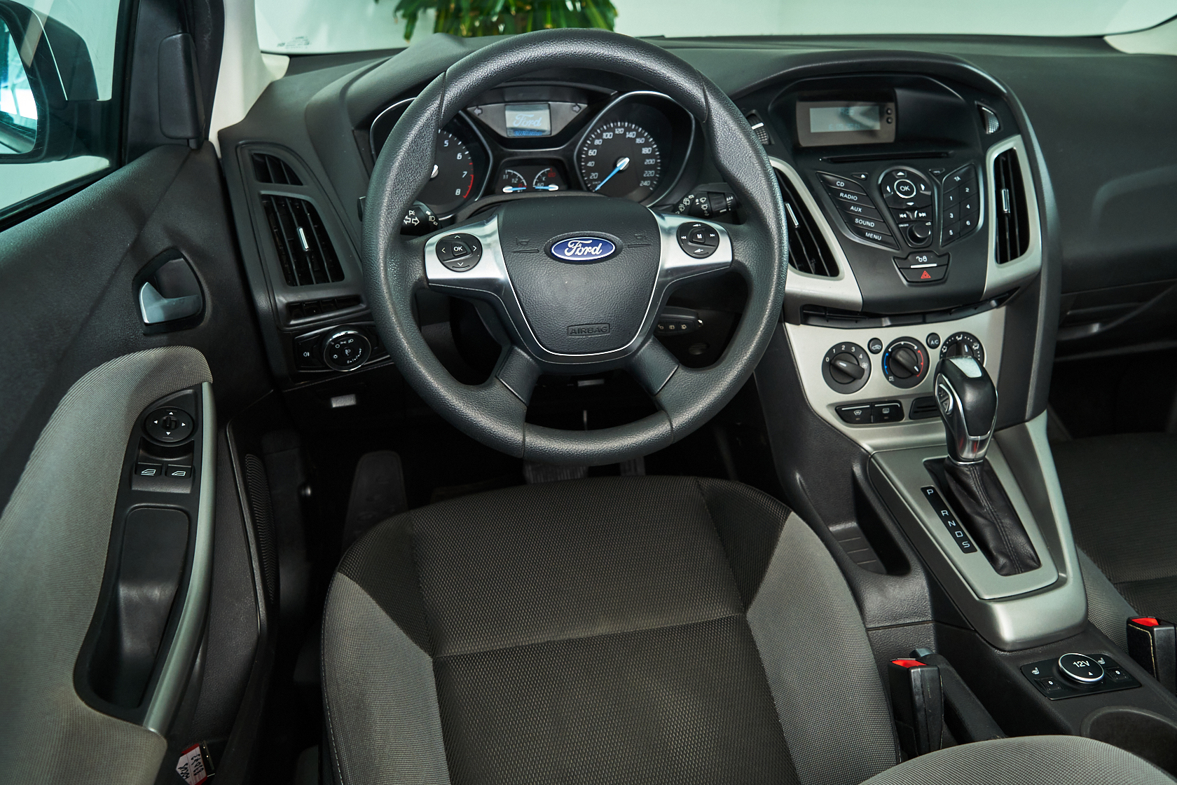 2014 Ford Focus III, Серебряный - вид 9