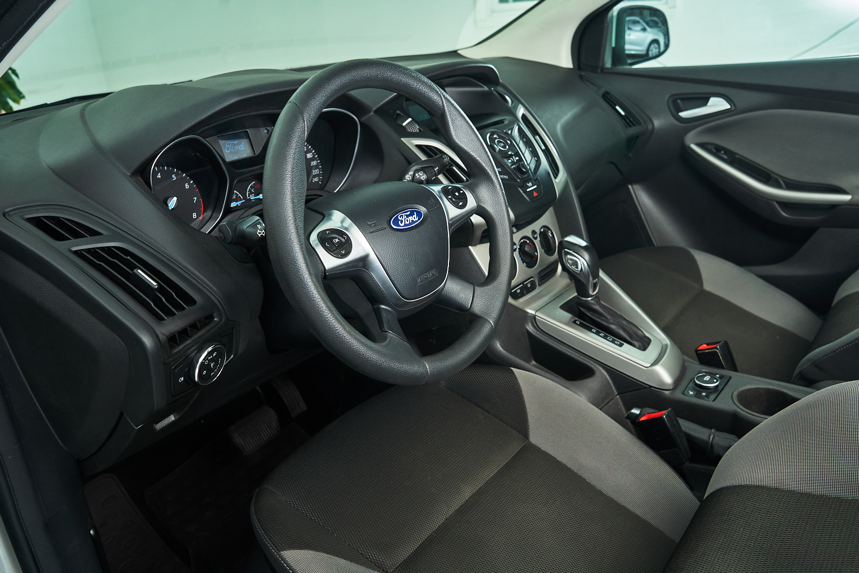 2014 Ford Focus III, Серебряный - вид 10