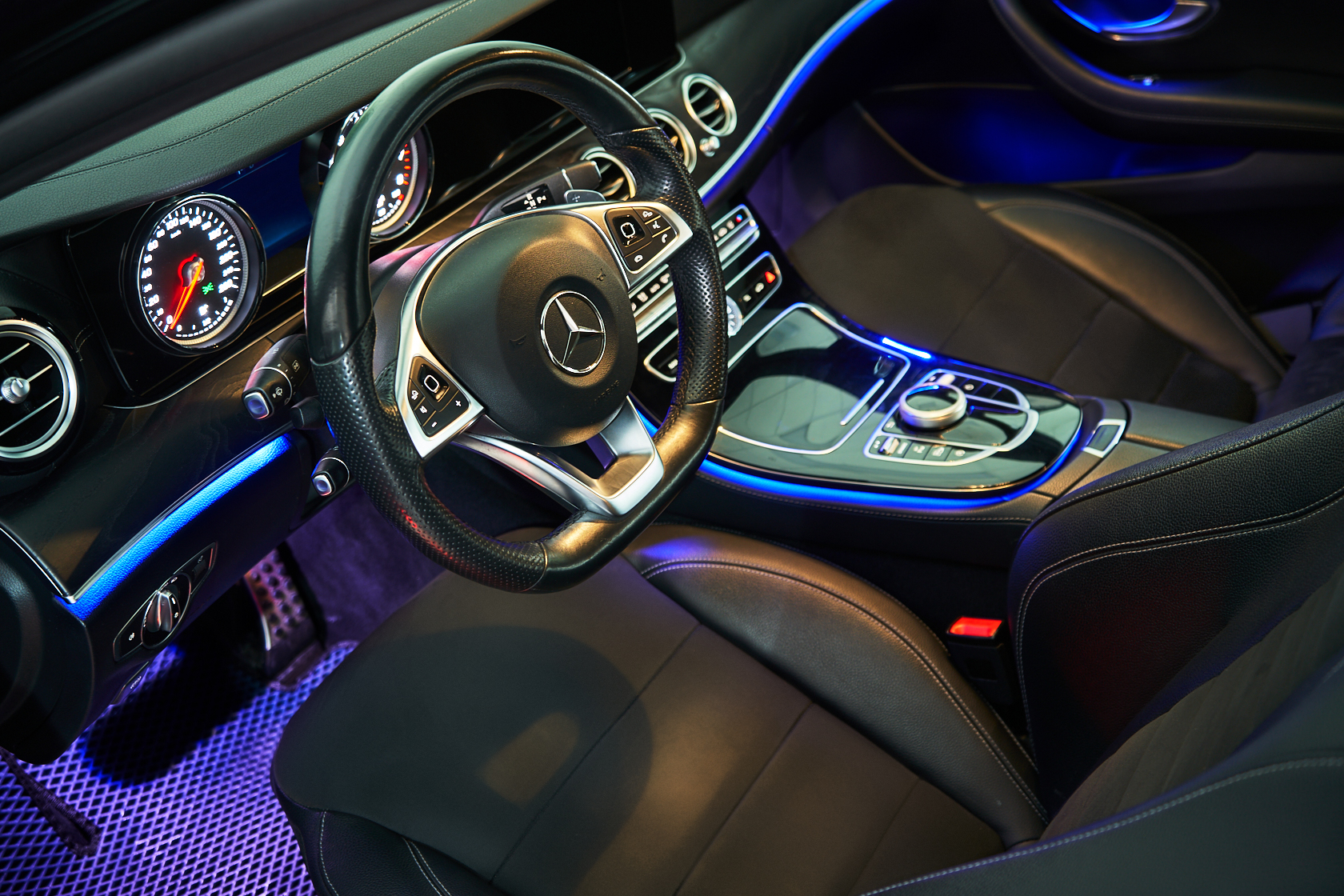 2016 Mercedes-Benz E-Класс V, Черный - вид 12