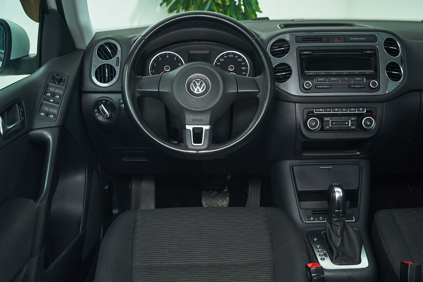 2013 Volkswagen Tiguan I Рестайлинг, Белый - вид 9