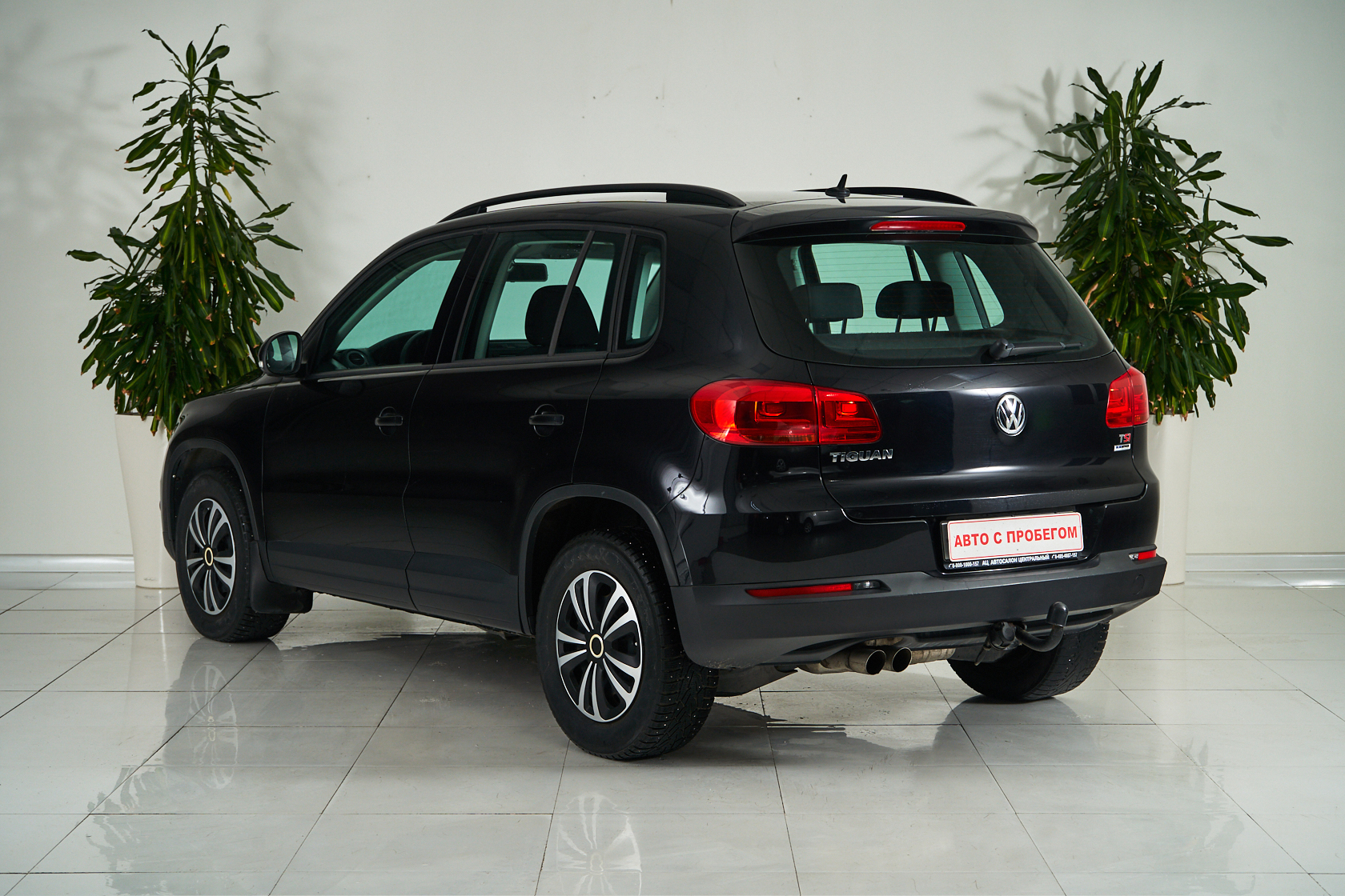 2014 Volkswagen Tiguan I Рестайлинг №6060176, Черный, 889000 рублей - вид 4