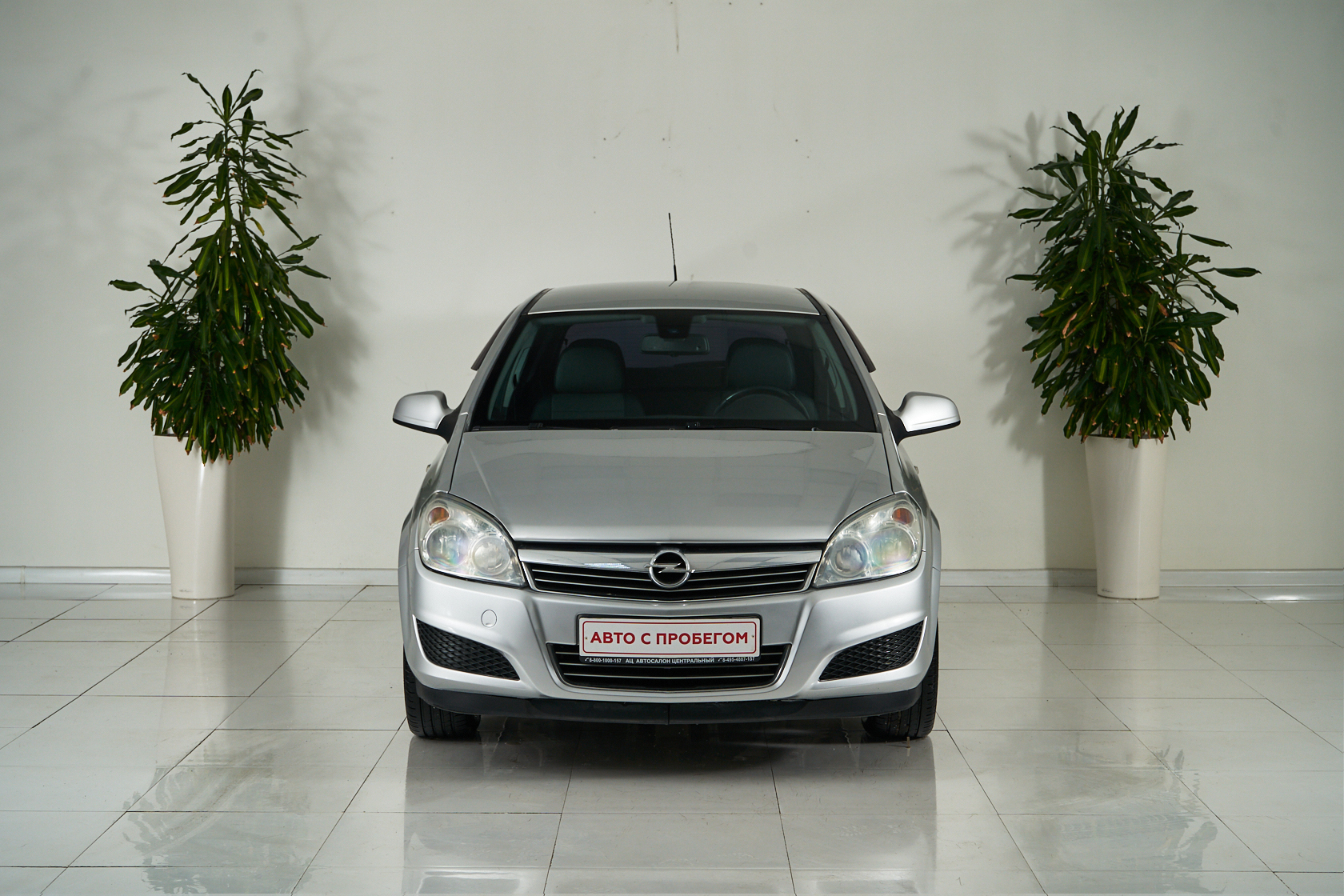 2010 Opel Astra III №6072602, Серебряный, 367000 рублей - вид 2