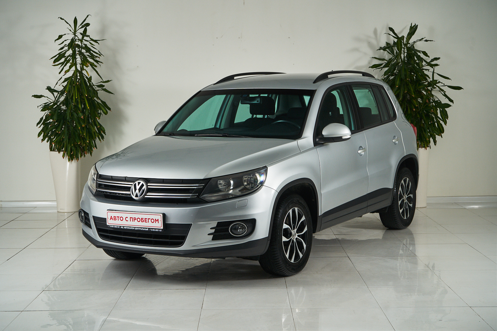 2015 Volkswagen Tiguan I Рестайлинг №6103579, Серый, 949000 рублей - вид 1