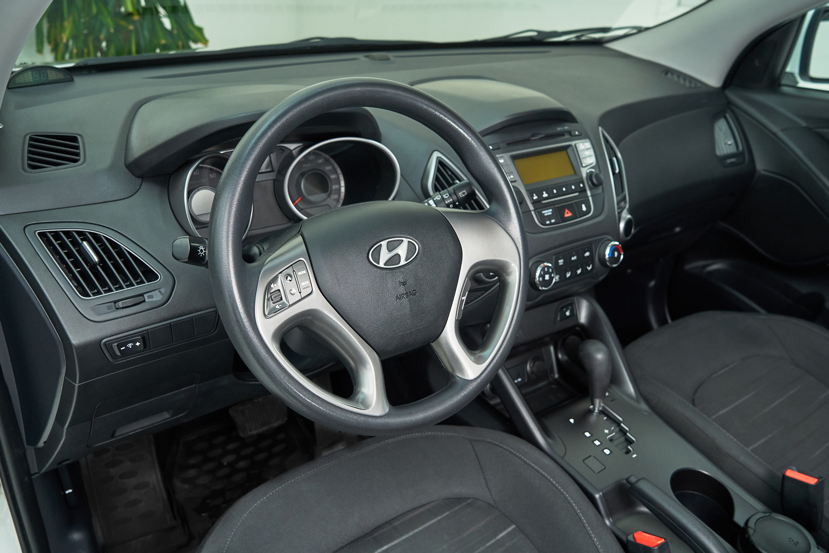 2014 Hyundai Ix35 I Рестайлинг, Белый - вид 10