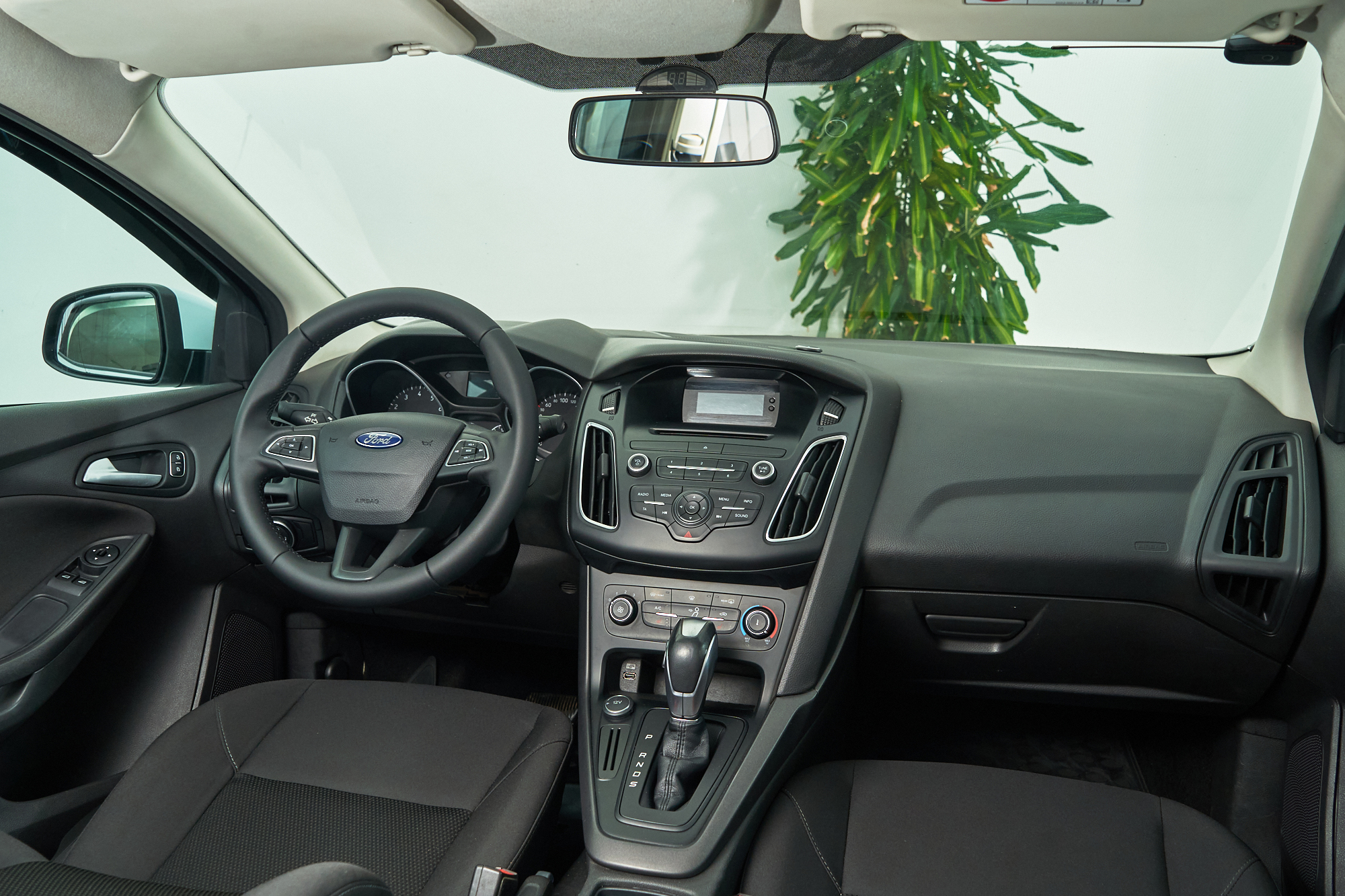 2016 Ford Focus III Рестайлинг, Белый - вид 7