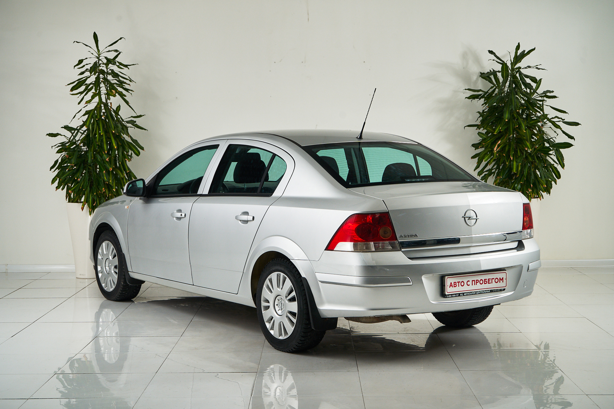 2011 Opel Astra III №6207099, Серебряный, 389000 рублей - вид 4