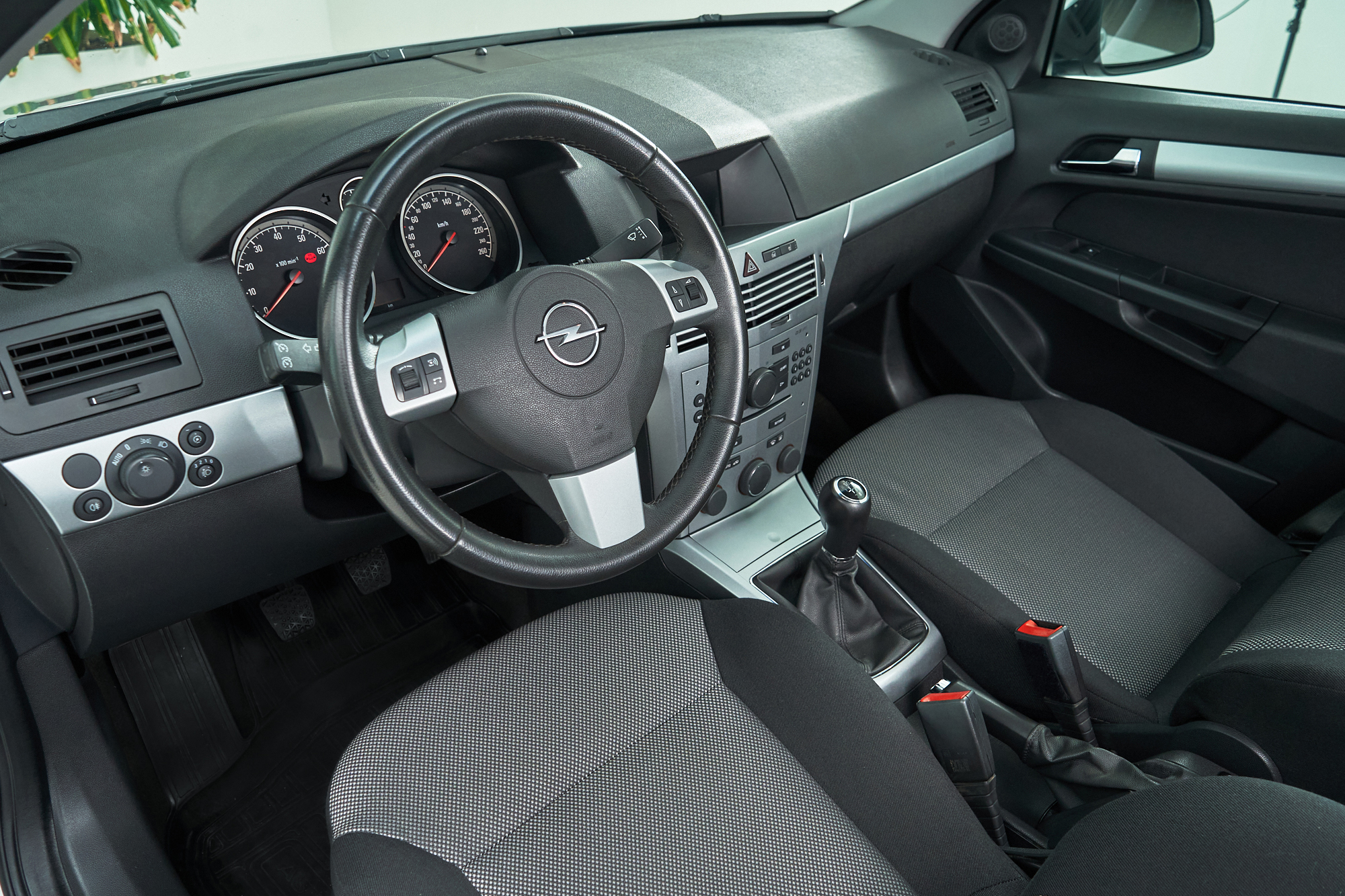 2011 Opel Astra III №6207099, Серебряный, 389000 рублей - вид 11