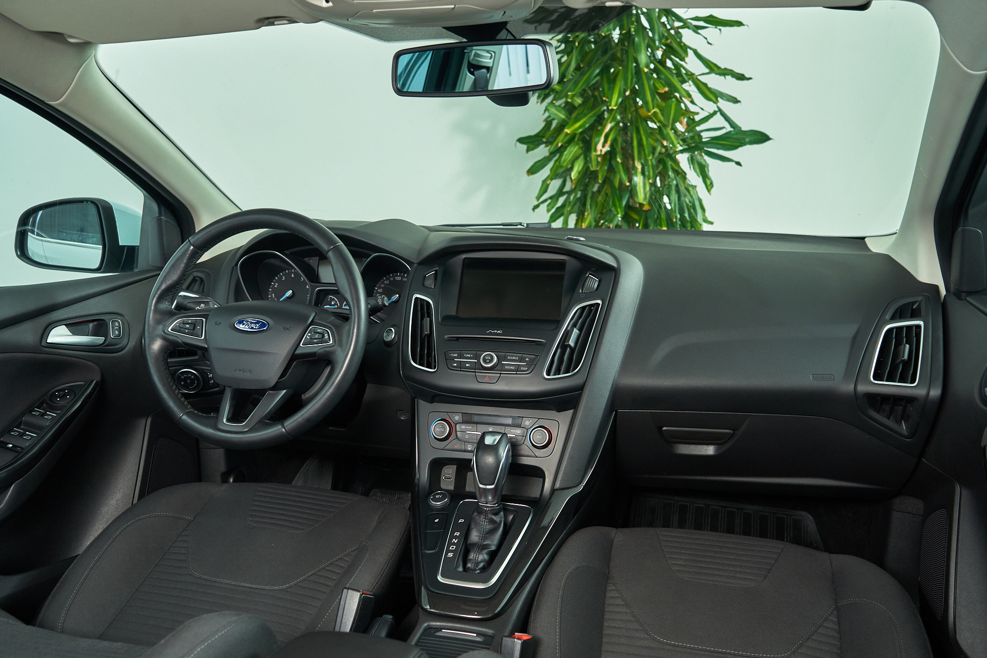2015 Ford Focus III Рестайлинг, Белый - вид 7