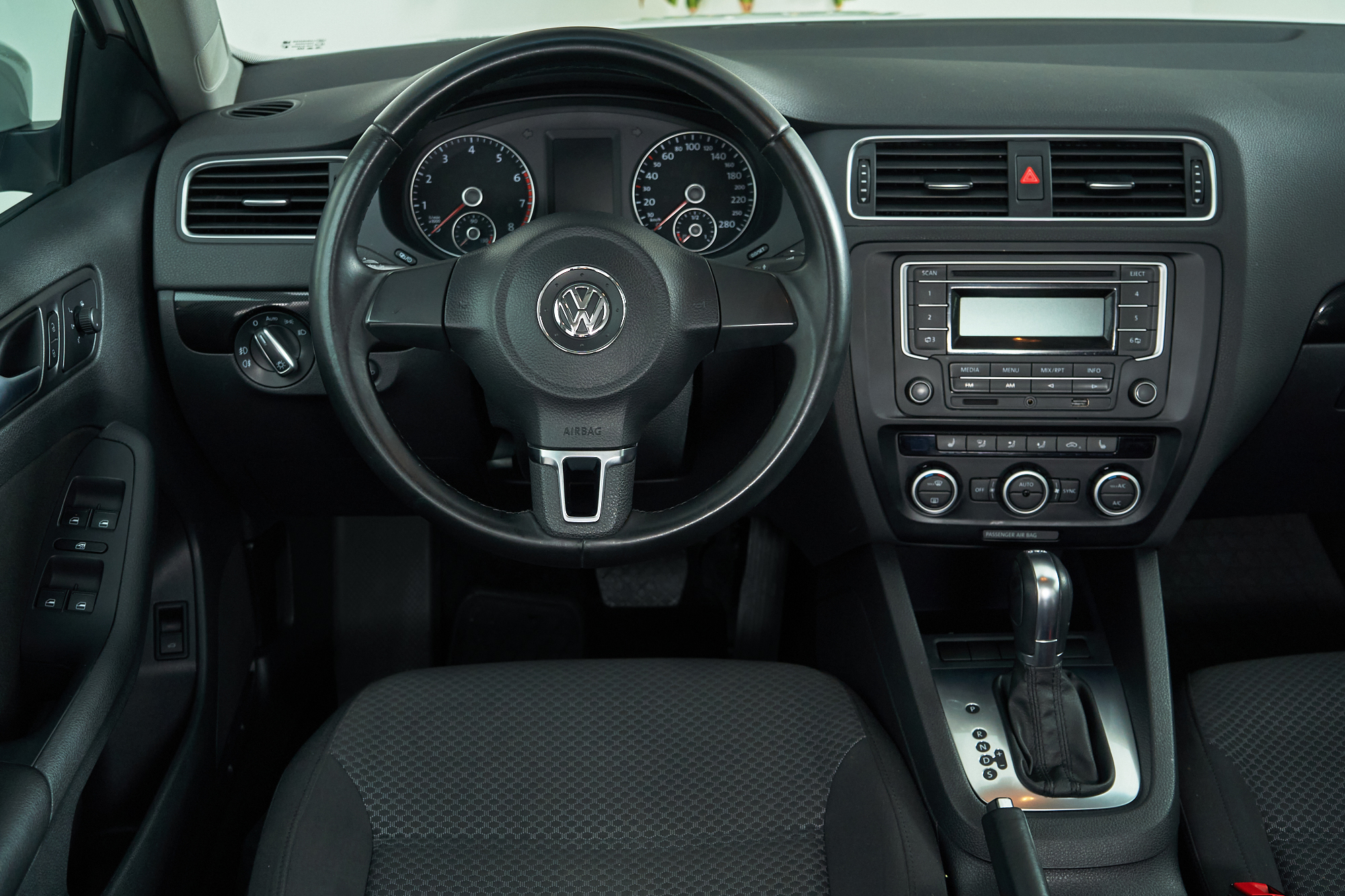 2013 Volkswagen Jetta VI, Белый - вид 9