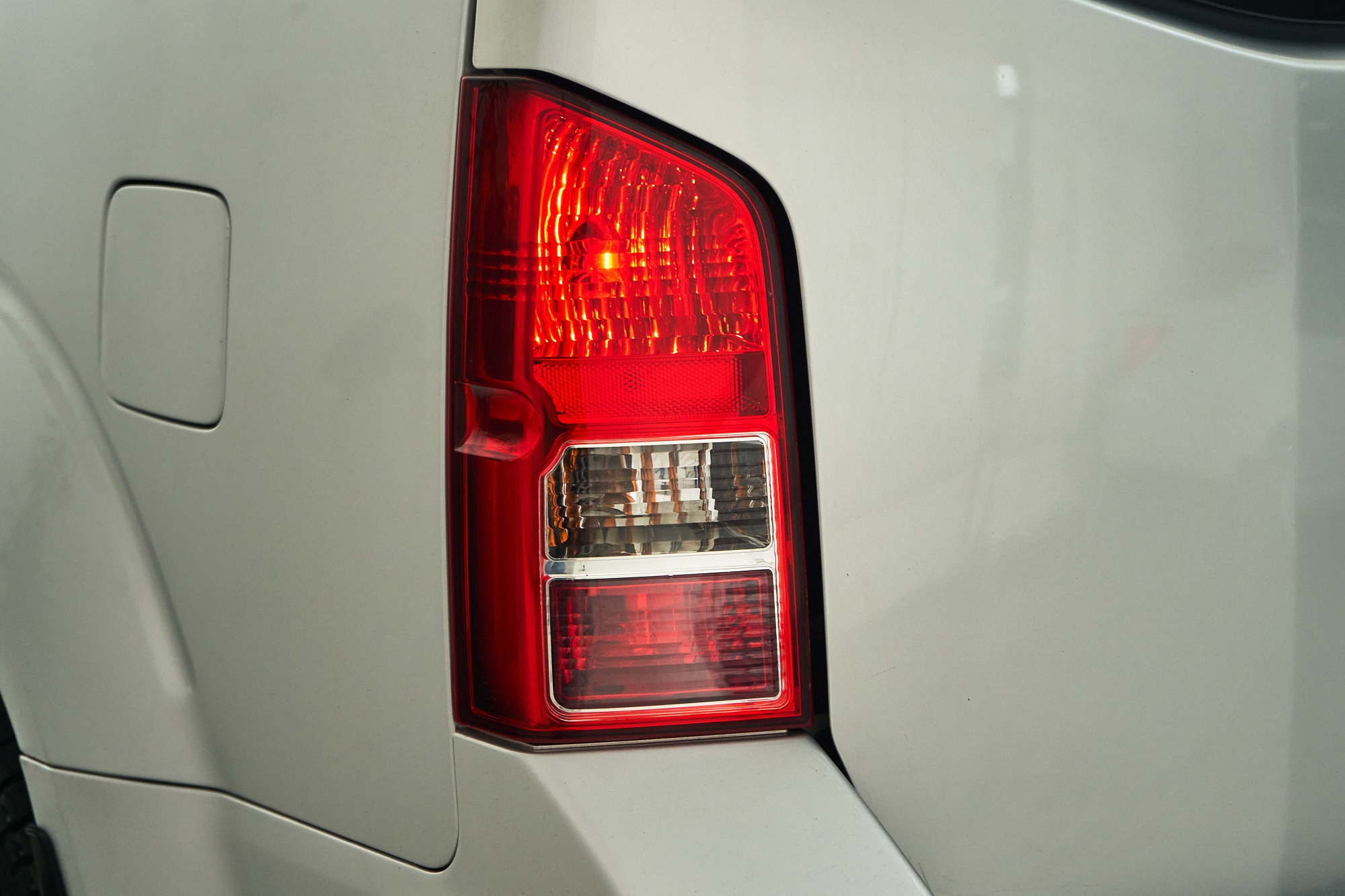 2008 Nissan Pathfinder III, Серебряный - вид 16