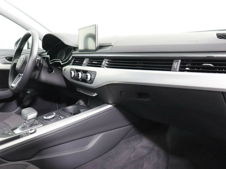 2018 Audi A4 V, Серебряный металлик - вид 6