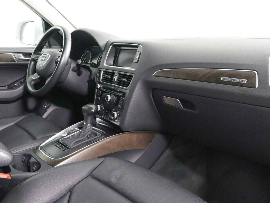 2015 Audi Q5 I, Белый  - вид 8