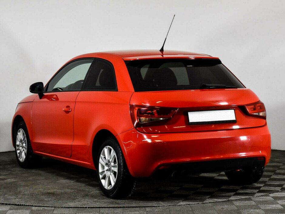 2011 Audi A1 I №6394737, Красный , 527000 рублей - вид 4