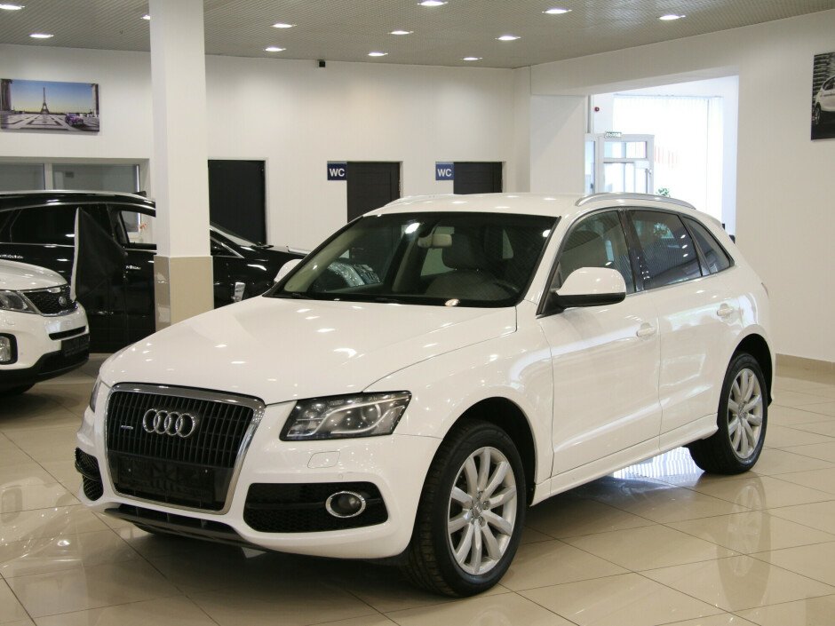 2009 Audi Q5 I, Белый  - вид 1
