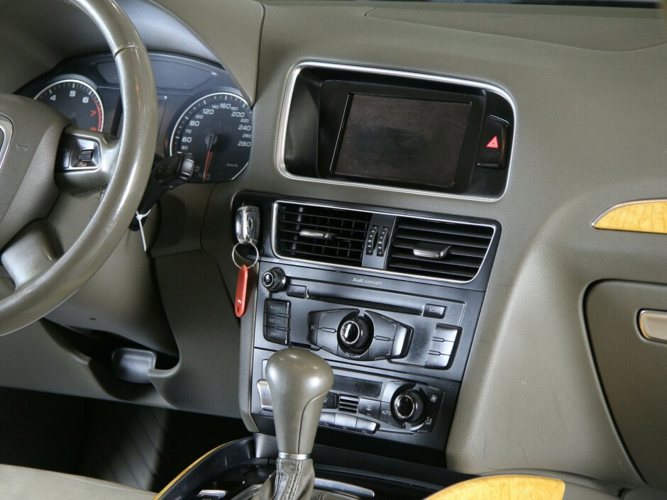 2009 Audi Q5 I, Белый  - вид 6