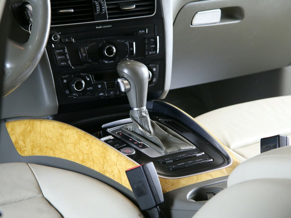 2009 Audi Q5 I, Белый  - вид 8