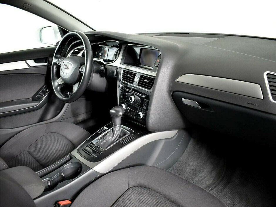 2015 Audi A4 , Белый  - вид 5