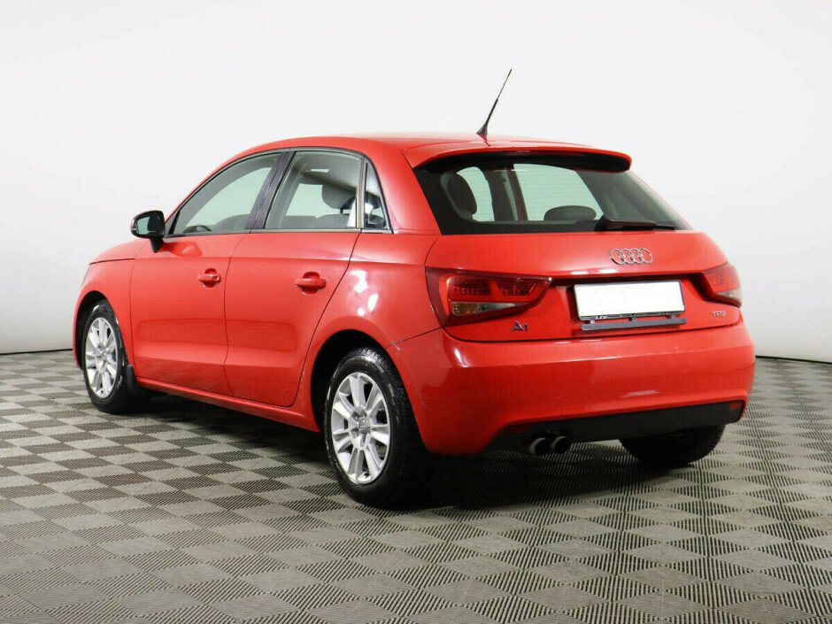 2013 Audi A1  №6394782, Красный металлик, 587000 рублей - вид 4