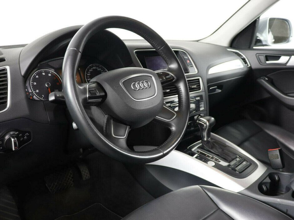 2015 Audi Q5 I №6394815, Серебряный металлик, 1574000 рублей - вид 2