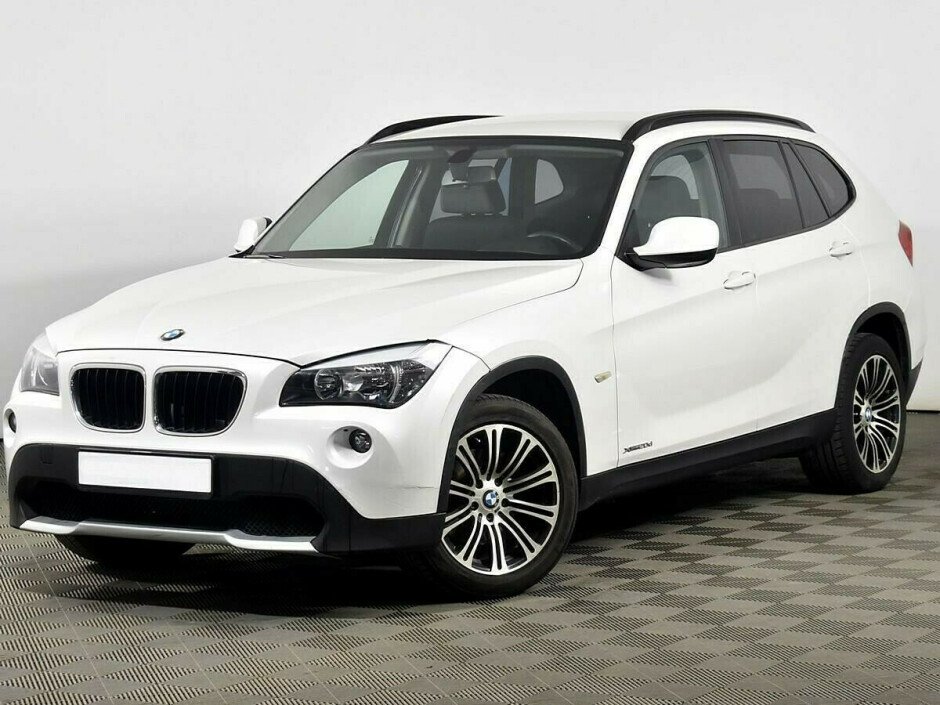 2012 BMW X1 I, Белый  - вид 1