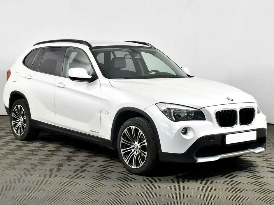 2012 BMW X1 I, Белый  - вид 2