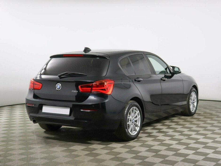 2018 BMW 1-seriya II, Черный металлик - вид 3