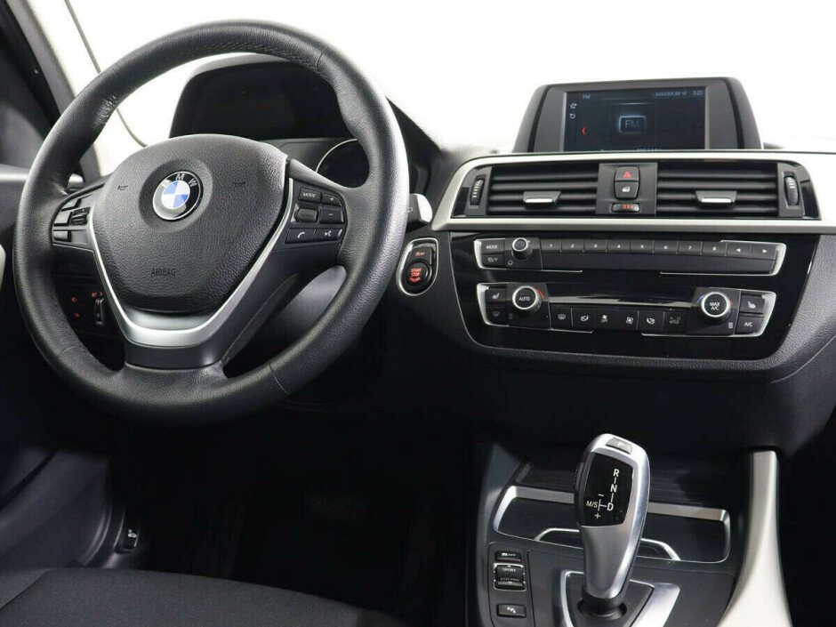 2018 BMW 1-seriya II, Черный металлик - вид 6