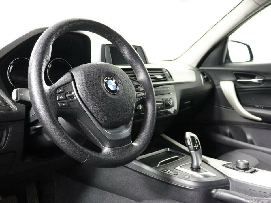 2018 BMW 1-seriya II, Черный металлик - вид 9
