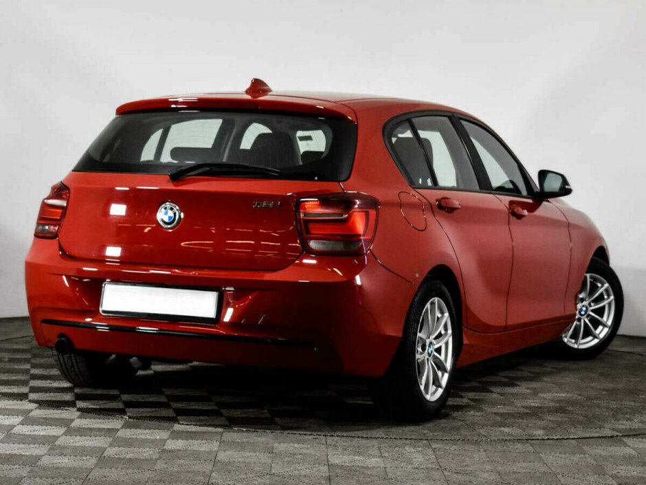 2013 BMW 1-seriya II, Красный металлик - вид 2