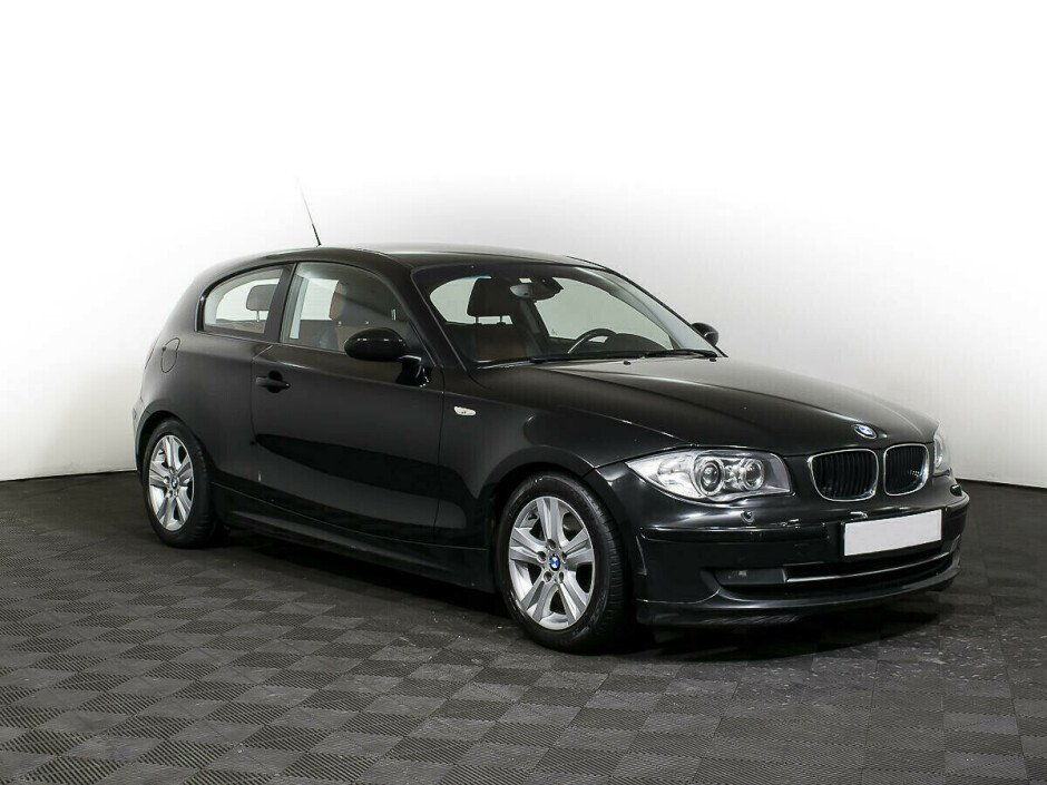 2010 BMW 1-seriya I, Черный металлик - вид 2