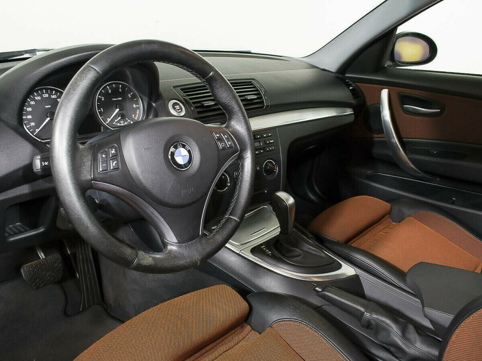 2010 BMW 1-seriya I №6394917, Черный металлик, 427000 рублей - вид 5