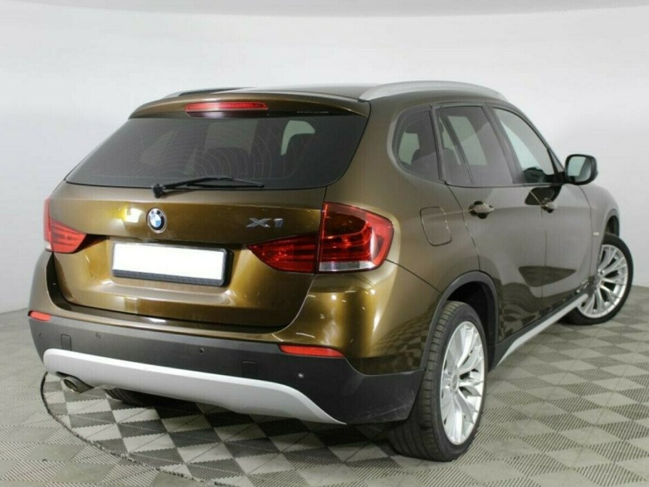 2011 BMW X1 I №6394951, Коричневый металлик, 727000 рублей - вид 2