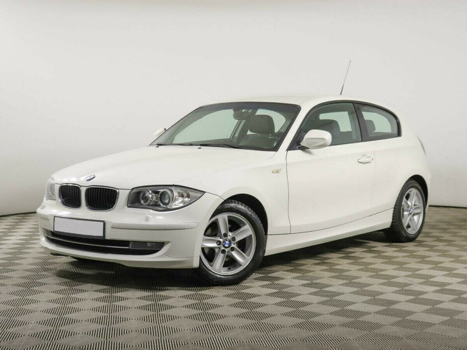 2011 BMW 1-seriya II, Белый  - вид 1