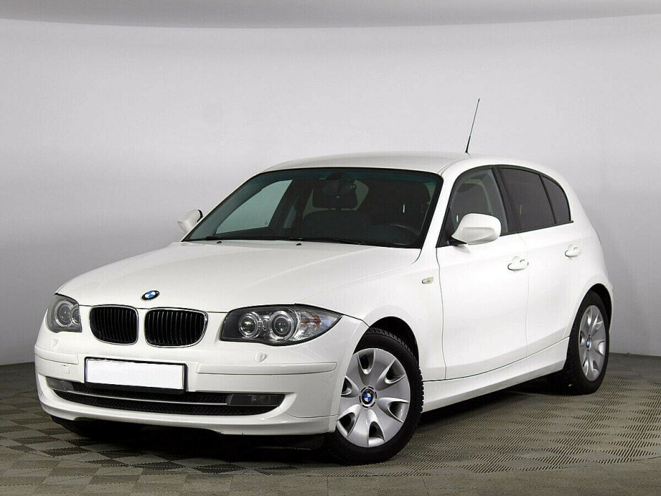 2011 BMW 1-seriya , Белый  - вид 1