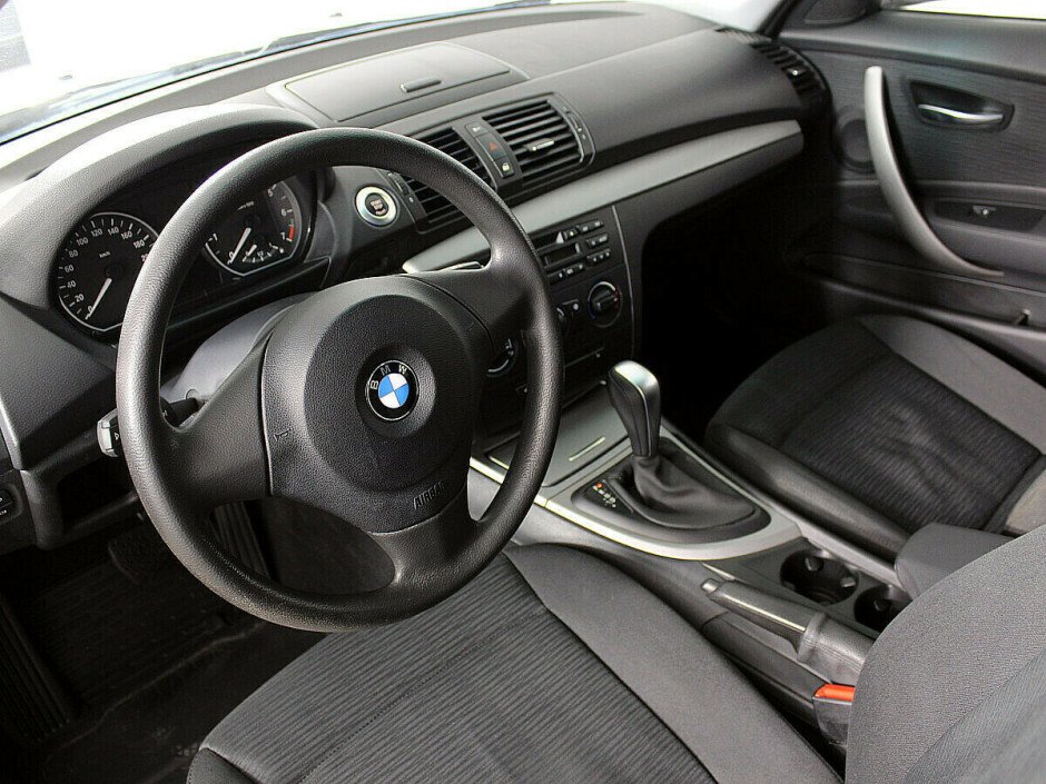 2011 BMW 1-seriya , Белый  - вид 7