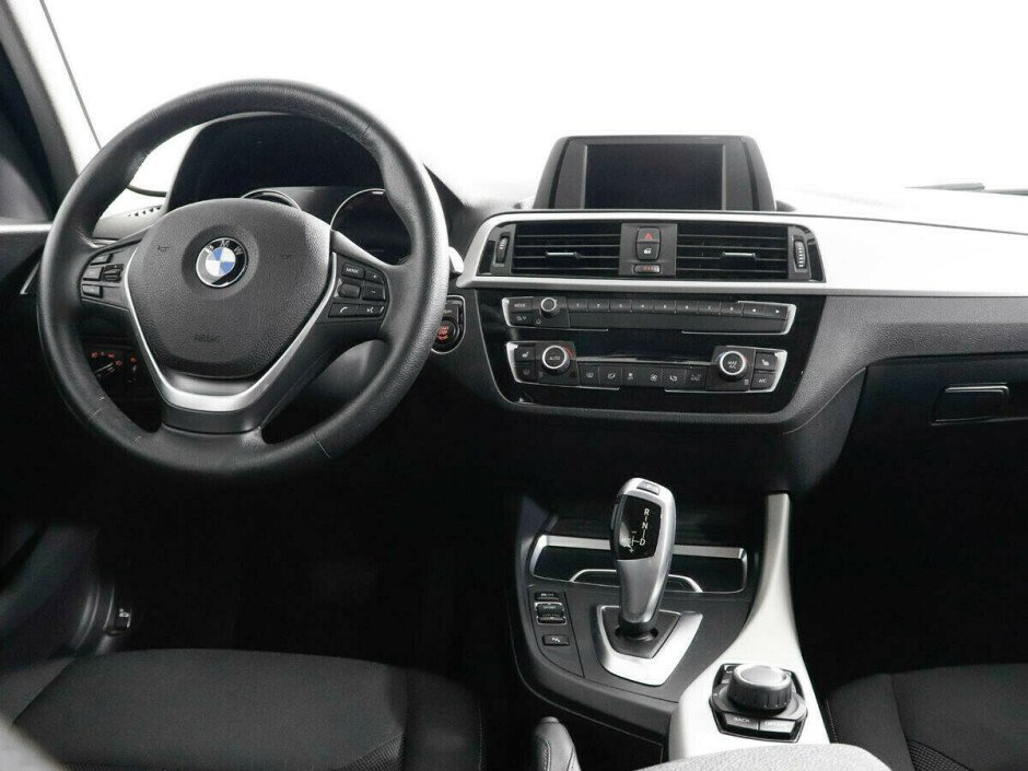 2016 BMW 1-seriya II, Черный металлик - вид 7