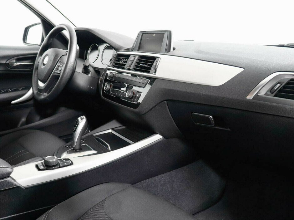 2016 BMW 1-seriya II, Черный металлик - вид 9