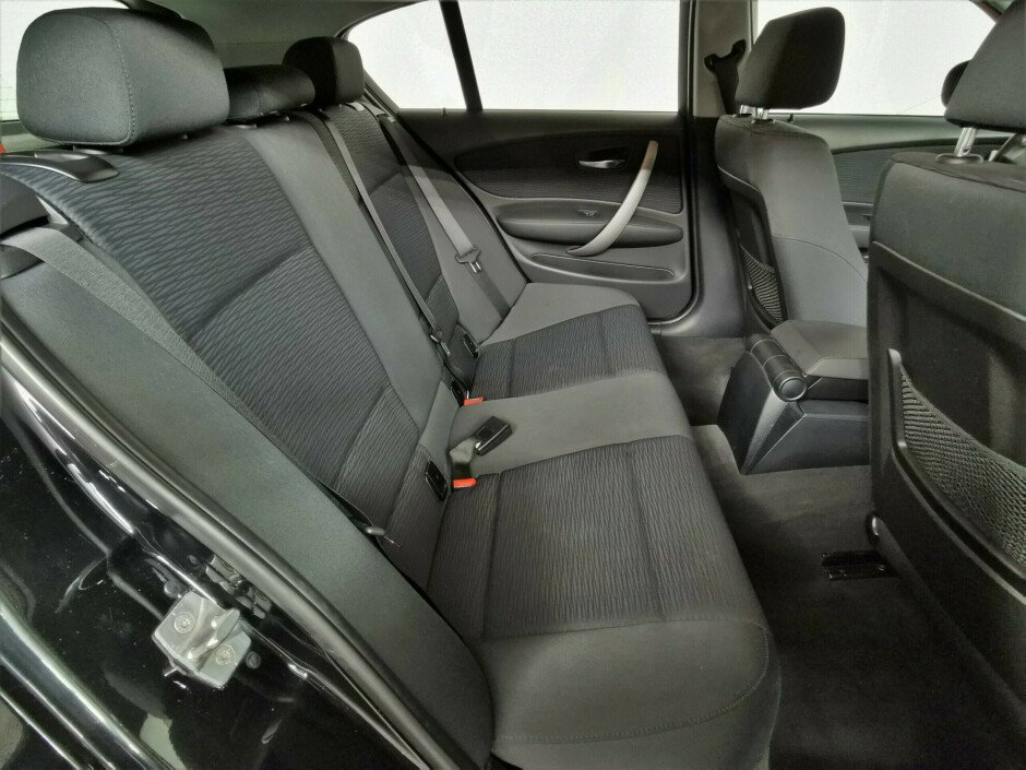 2011 BMW 1-seriya II, Черный металлик - вид 11